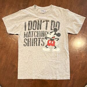 Disney Mickey Mouse Gray T-Shirt 'I Don't Do Matching Shirts' Adult S